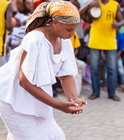 A diasporan performing