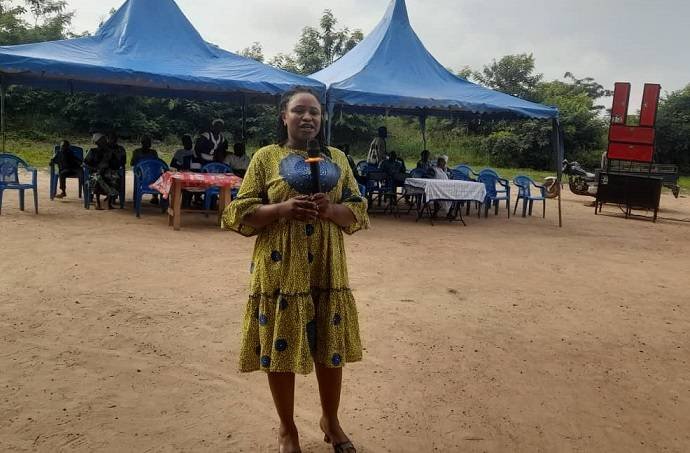 • Mrs Joycleyn Adii addressing the participants at the forum