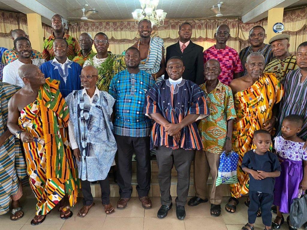 Rev. Lawrence Borquaye (Middle) in agroup picture with the Mens' Fellowship