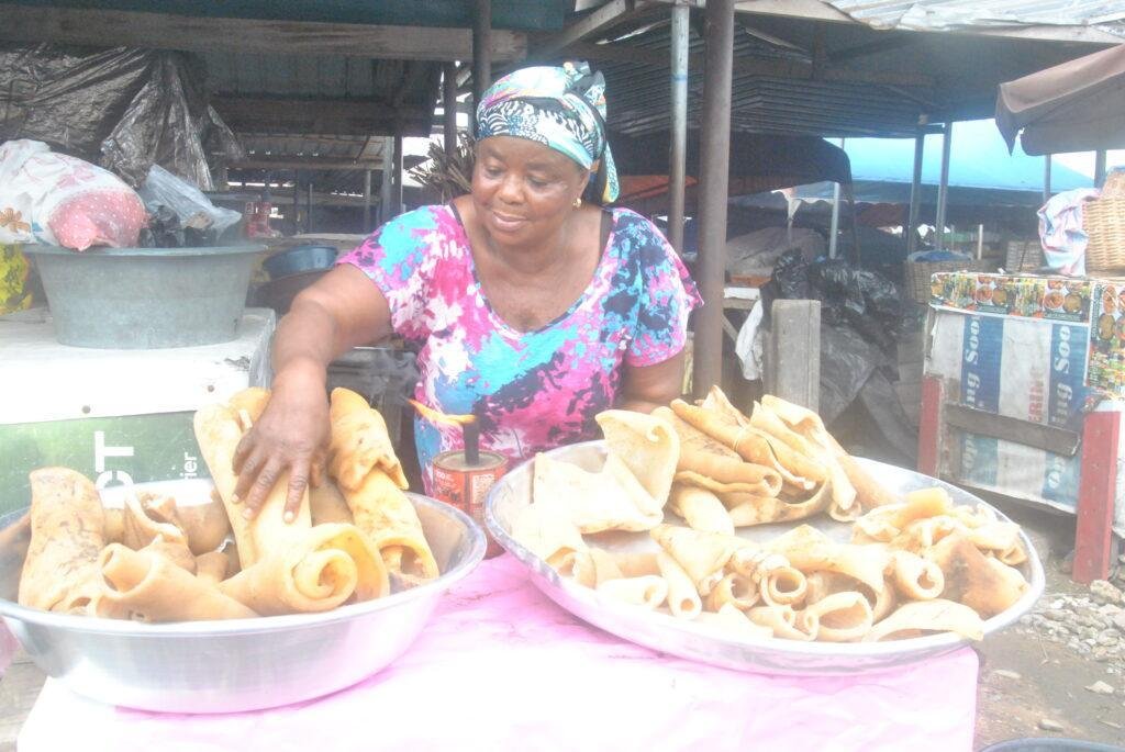 Madam Suzzy selling wele