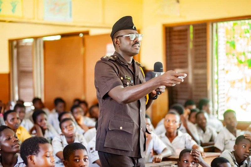 • DSP Samuel kofi Opoku interacting with the students