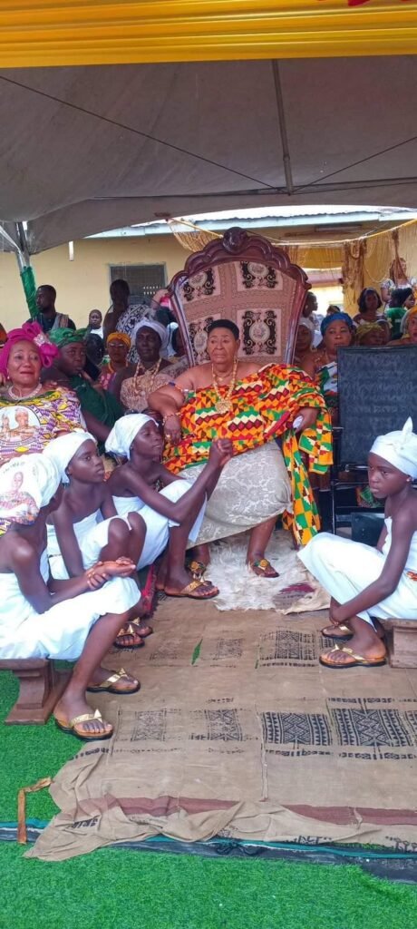 Nana Afrakoma II sitting in state at the durbar