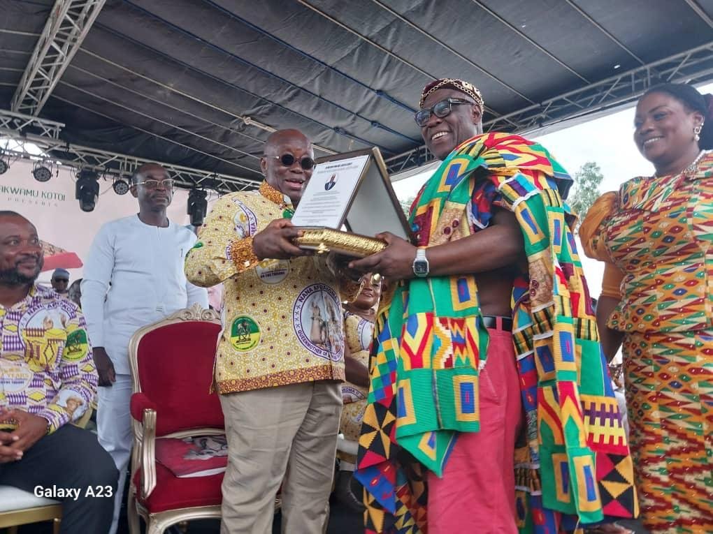 President of the Republic of Ghana being honoured by one of the chiefs