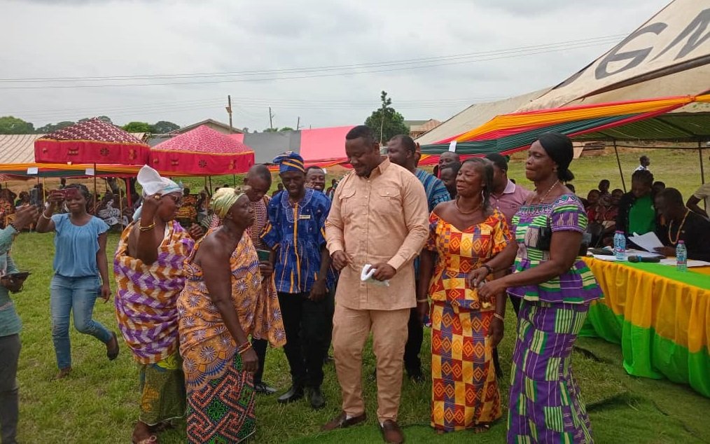 • Mr Kusi (middle) on the dancing floor with some assembly members