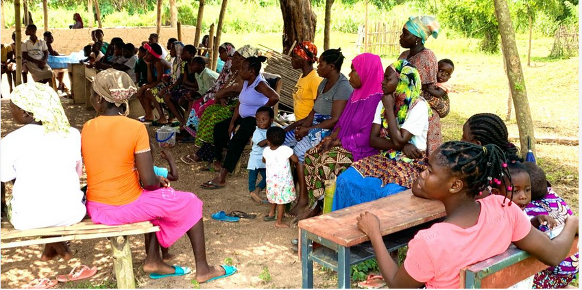 Residents of Yadzo at the event